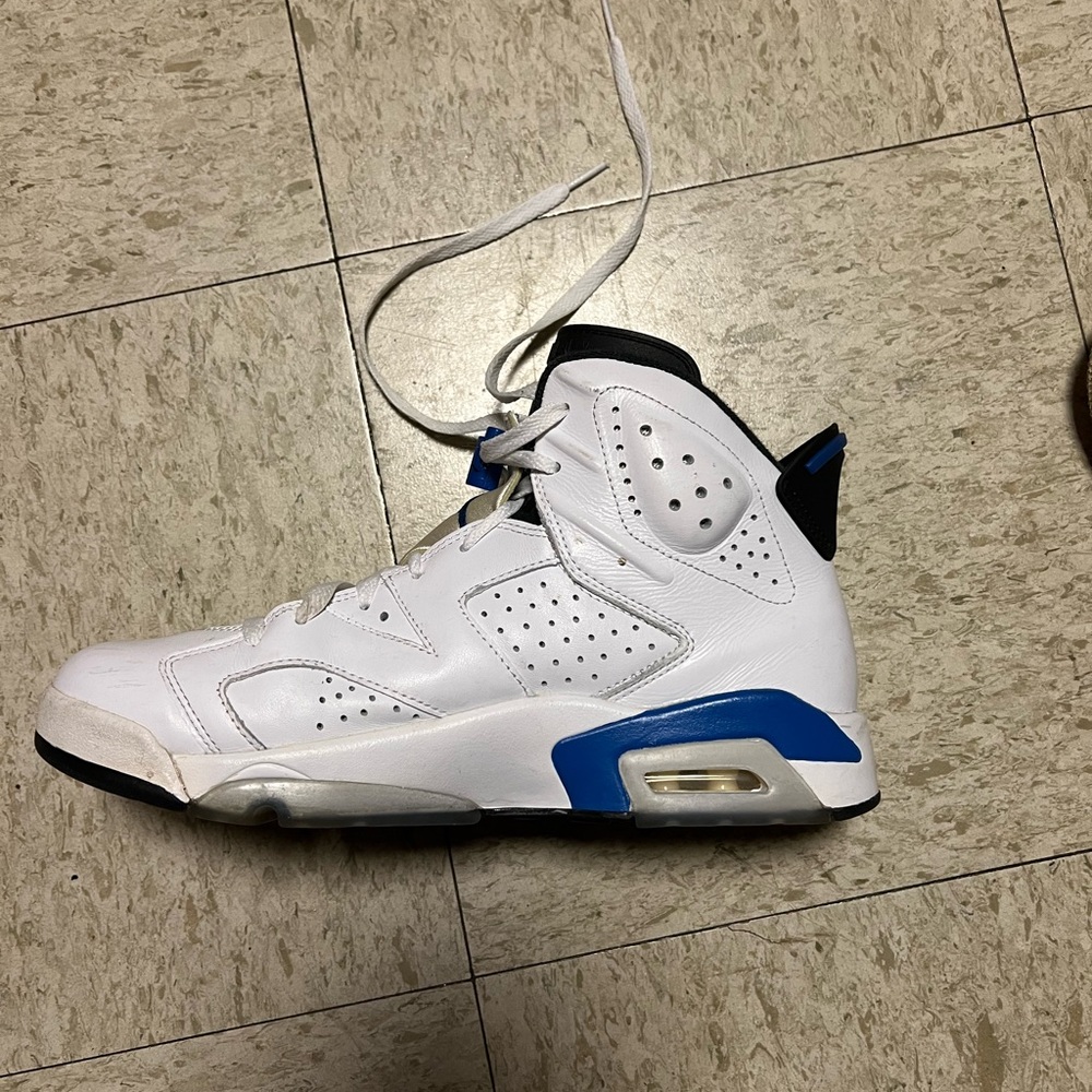 Jordan 6 - Picture 5 of 6